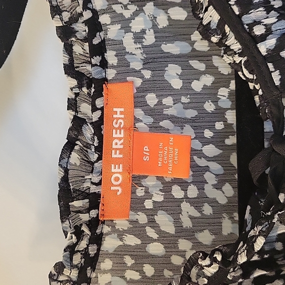 Joe Fresh Sheer Top - Picture 3 of 6